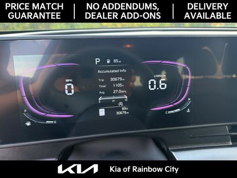 Used 2025 Kia Sportage EX FWD image 11