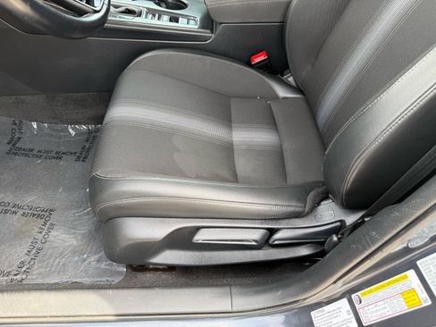 Used 2025 Honda Civic Sport image 14