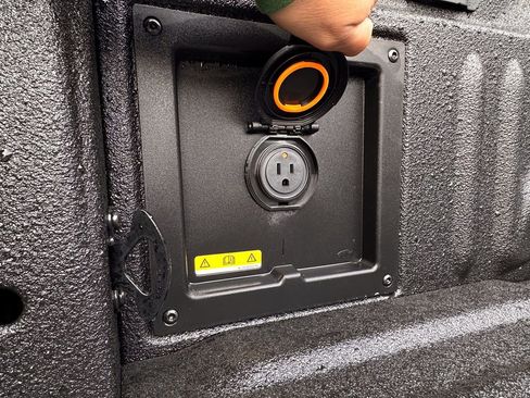 New 2025 Ford F150 XLT w/ Equipment Group 302A MID image 47