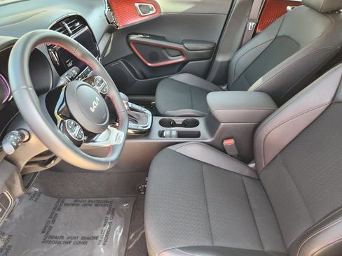 Certified 2025 Kia Soul GT-Line w/ GT-Line Technology Package image 12