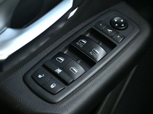 Used 2019 RAM 1500 Big Horn image 22