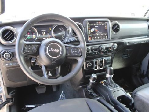 Used 2023 Jeep Wrangler Unlimited w/ 8.4" Radio Group AWD/4WD image 16