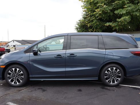 Certified 2026 Honda Odyssey Elite image 2