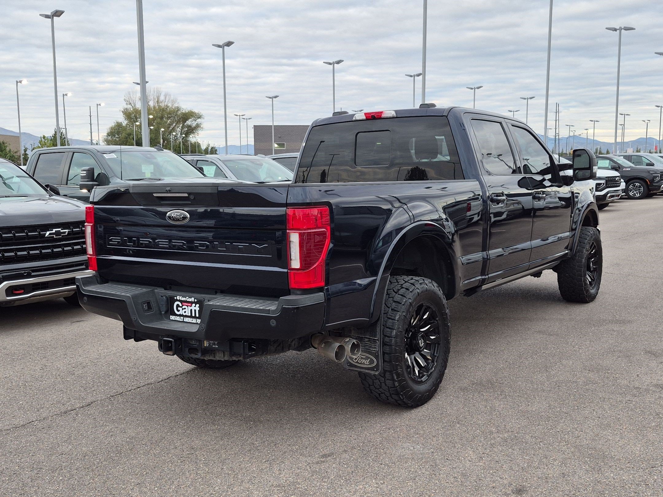 Used 2022 Ford F350 Lariat w/ Tremor Off-Road Package AWD/4WD image 3