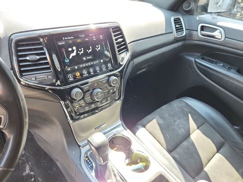 Used 2021 Jeep Grand Cherokee Laredo X RWD image 10