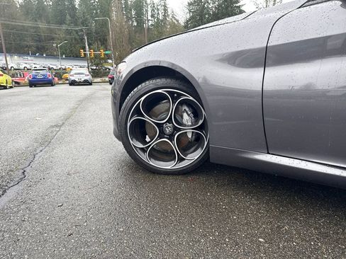 New 2025 Alfa Romeo Giulia AWD w/ Driving Assist Package image 28