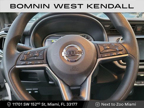 Used 2019 Nissan Kicks SV image 12