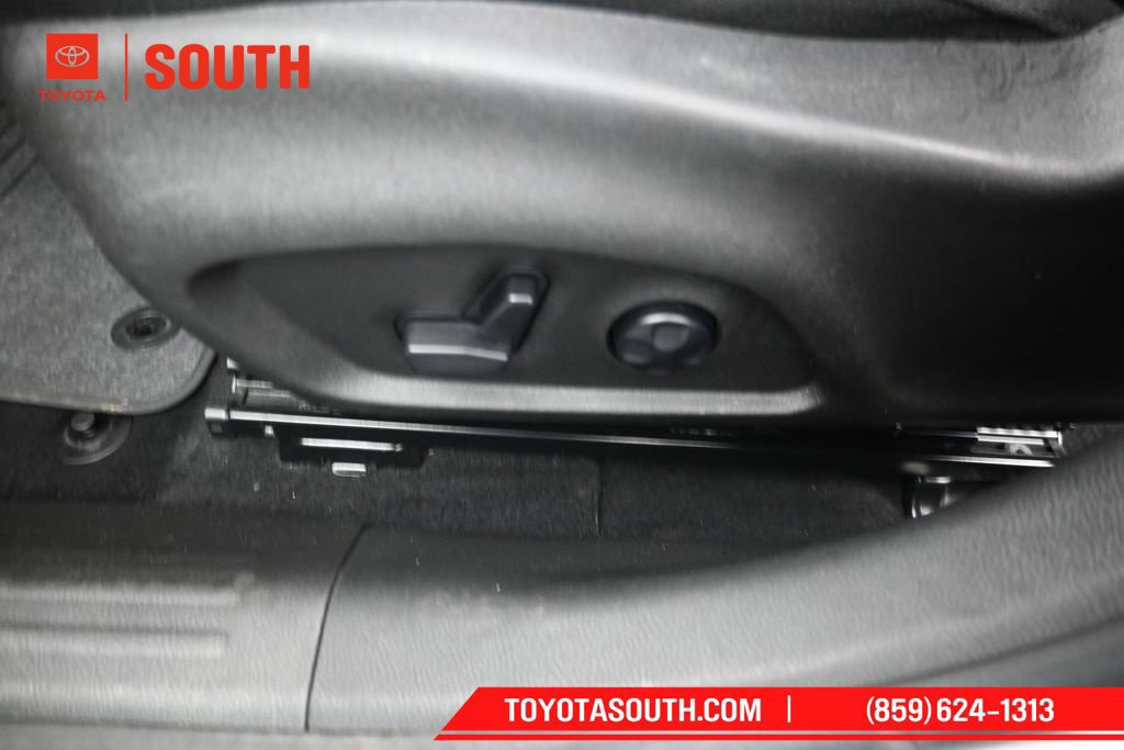 Used 2016 Jeep Renegade Latitude w/ Safety & Security Group FWD image 22