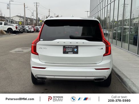 Used 2020 Volvo XC90 T6 Momentum w/ Protection Package Premier image 5