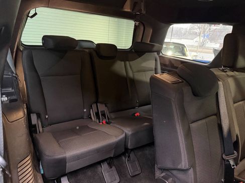 Used 2018 Ford Expedition XLT image 20