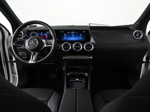 Certified 2026 Mercedes-Benz GLA 250 image 17