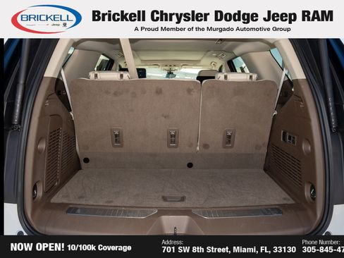 Used 2021 GMC Yukon Denali w/ Denali Premium Package image 9