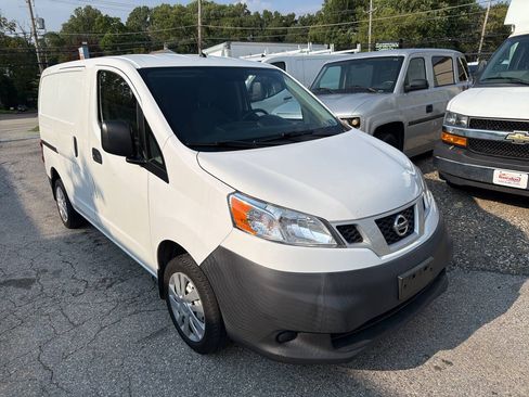 Used 2018 Nissan NV200 S FWD image 3