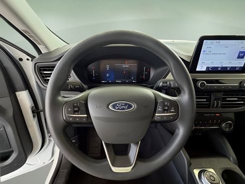 Used 2025 Ford Escape Active image 14