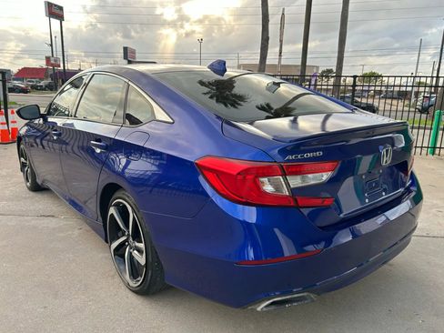 Used 2018 Honda Accord Sport image 4