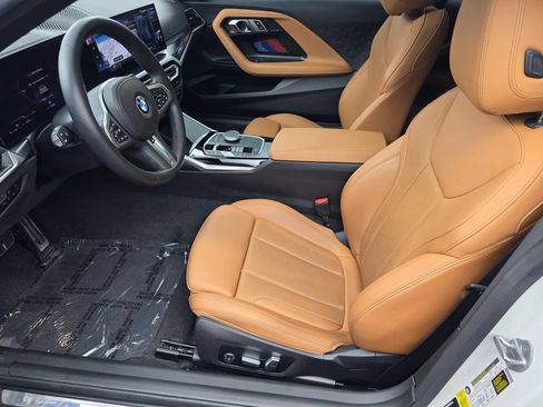 Used 2023 BMW 230i Coupe w/ M Sport Package RWD image 9