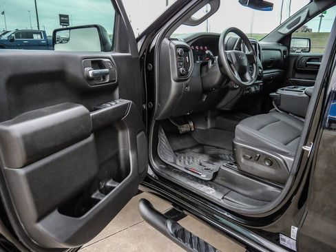 Used 2024 Chevrolet Silverado 1500 Custom Trail Boss w/ LPO, Dark Essentials Package image 27