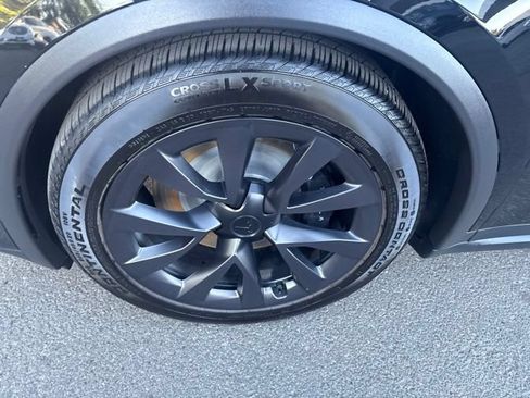 Used 2023 Tesla Model X AWD/4WD image 40