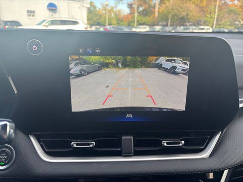 Used 2025 Chevrolet Equinox LT image 17