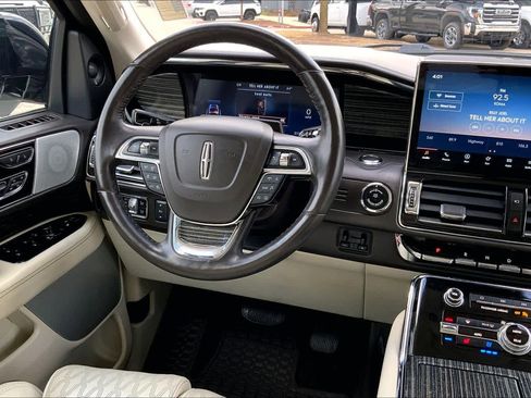 Used 2023 Lincoln Navigator L Black Label image 5