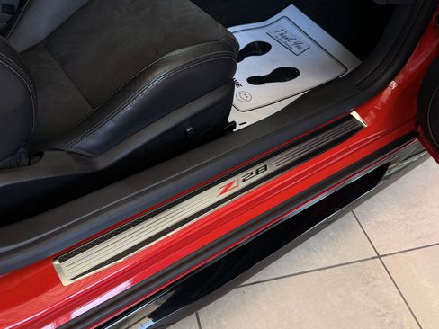 Used 2015 Chevrolet Camaro Z/28 RWD image 23