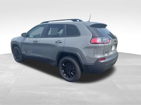 Used 2023 Jeep Cherokee Altitude Lux AWD/4WD image 3