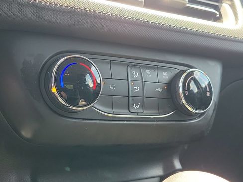 Used 2025 Chevrolet TrailBlazer LS w/ LS Confidence Package FWD image 31