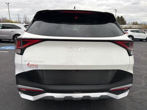 Used 2024 Kia Sportage LX image 6