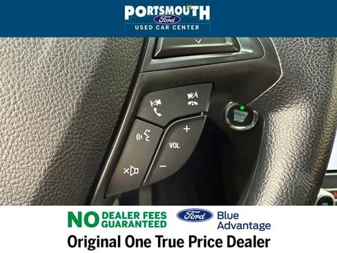 Used 2022 Ford Edge SE w/ Black Appearance Package image 14