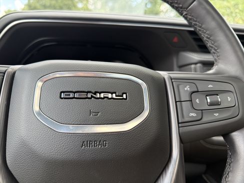 Used 2024 GMC Yukon XL Denali Ultimate AWD/4WD image 29