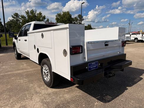 New 2026 GMC Sierra 2500 Pro w/ Convenience Package RWD image 3