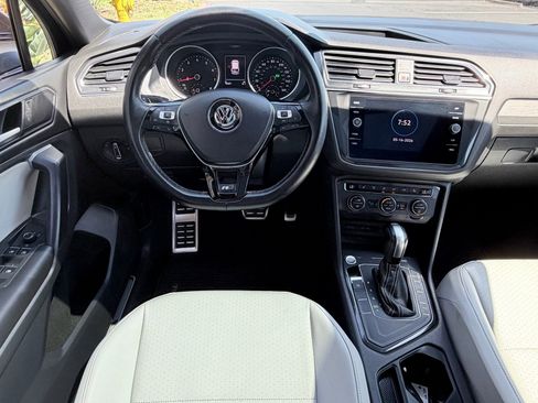 Used 2021 Volkswagen Tiguan SE R-Line FWD image 11