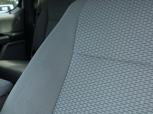 Used 2017 Ford F150 XLT w/ Trailer Tow Package image 22