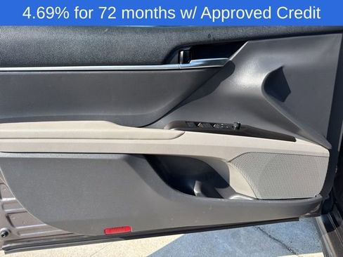 Used 2022 Toyota Camry SE image 24