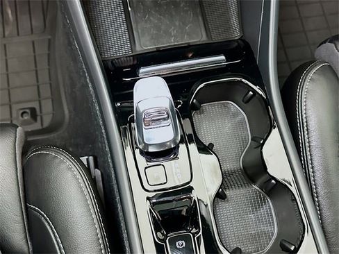 Used 2023 Volvo XC40 B5 Plus w/ Driver Assist Package image 14