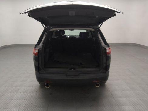 Used 2021 Chevrolet Traverse LS FWD image 29