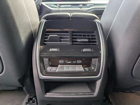 Used 2025 BMW X5 xDrive40i w/ M Sport Package AWD/4WD image 18