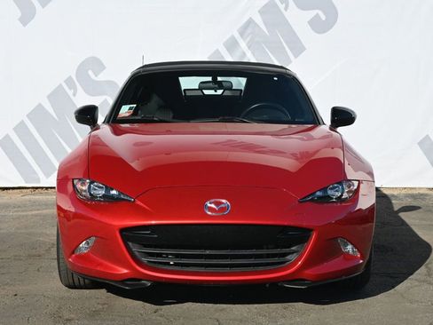 Used 2017 MAZDA MX-5 Miata Sport image 2
