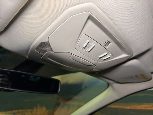 Used 2018 Ford Escape Titanium AWD/4WD image 34