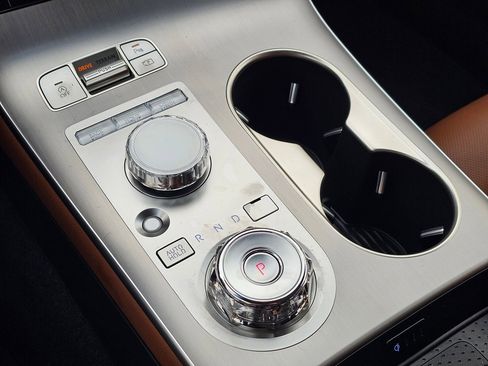 New 2026 Genesis GV70 2.5T Advanced image 19