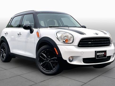 Used 2014 MINI Cooper Countryman FWD image 2
