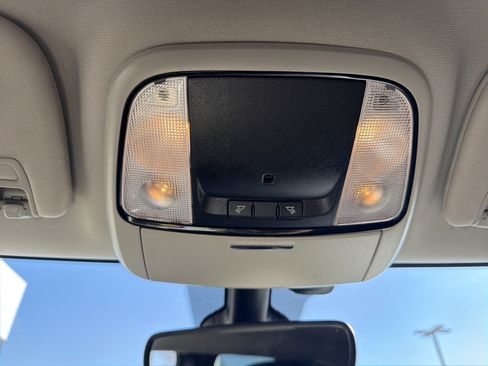 Used 2022 Dodge Durango SXT image 17