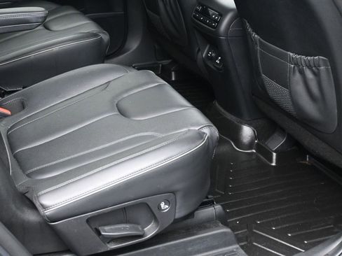 Used 2022 Hyundai Palisade Calligraphy image 10