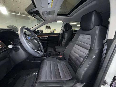 Used 2019 Honda CR-V EX image 2