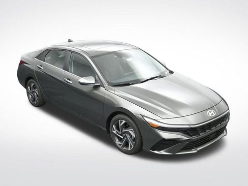 New 2026 Hyundai Elantra Limited FWD image 24
