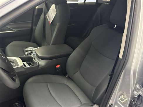 New 2025 Toyota RAV4 LE image 12