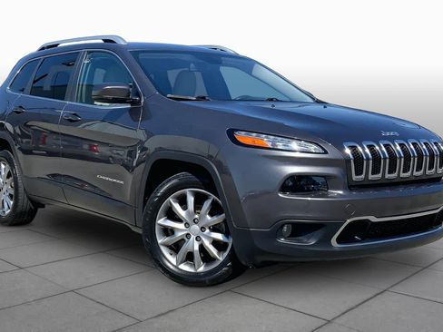 Used 2018 Jeep Cherokee Limited FWD image 3