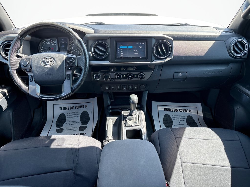 Used 2018 Toyota Tacoma TRD Off-Road w/ Technology Package AWD/4WD image 21