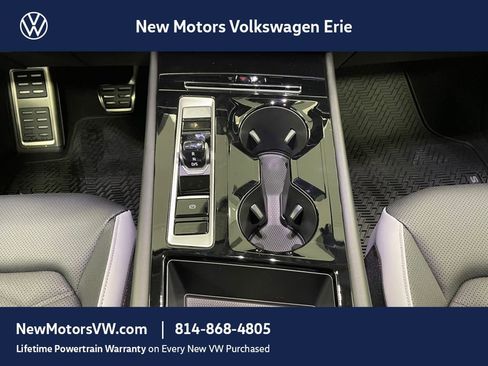New 2026 Volkswagen Atlas Peak Edition AWD/4WD image 9