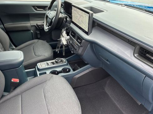 New 2025 Ford Maverick XL image 16